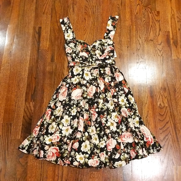 Heartbreaker Haute Dresses & Skirts - Rockabilly Dress